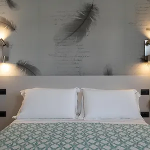 https://theodore-rooms.in-sardinia.net