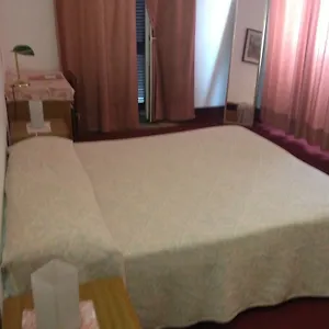 https://hotel-moderno-lecco.it-lombardy.com